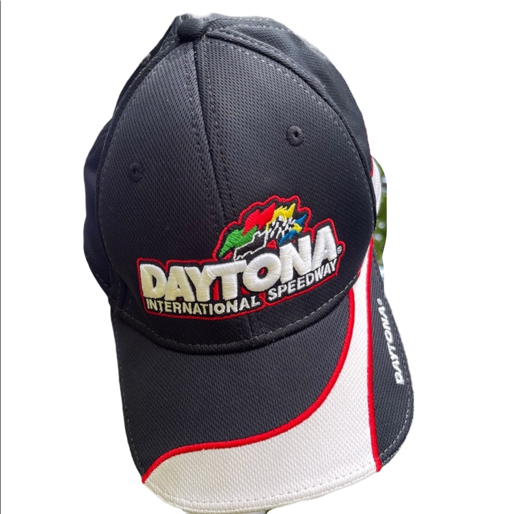 Vintage Daytona International Speedway One Size Vintage Daytona International Speedway One Size
